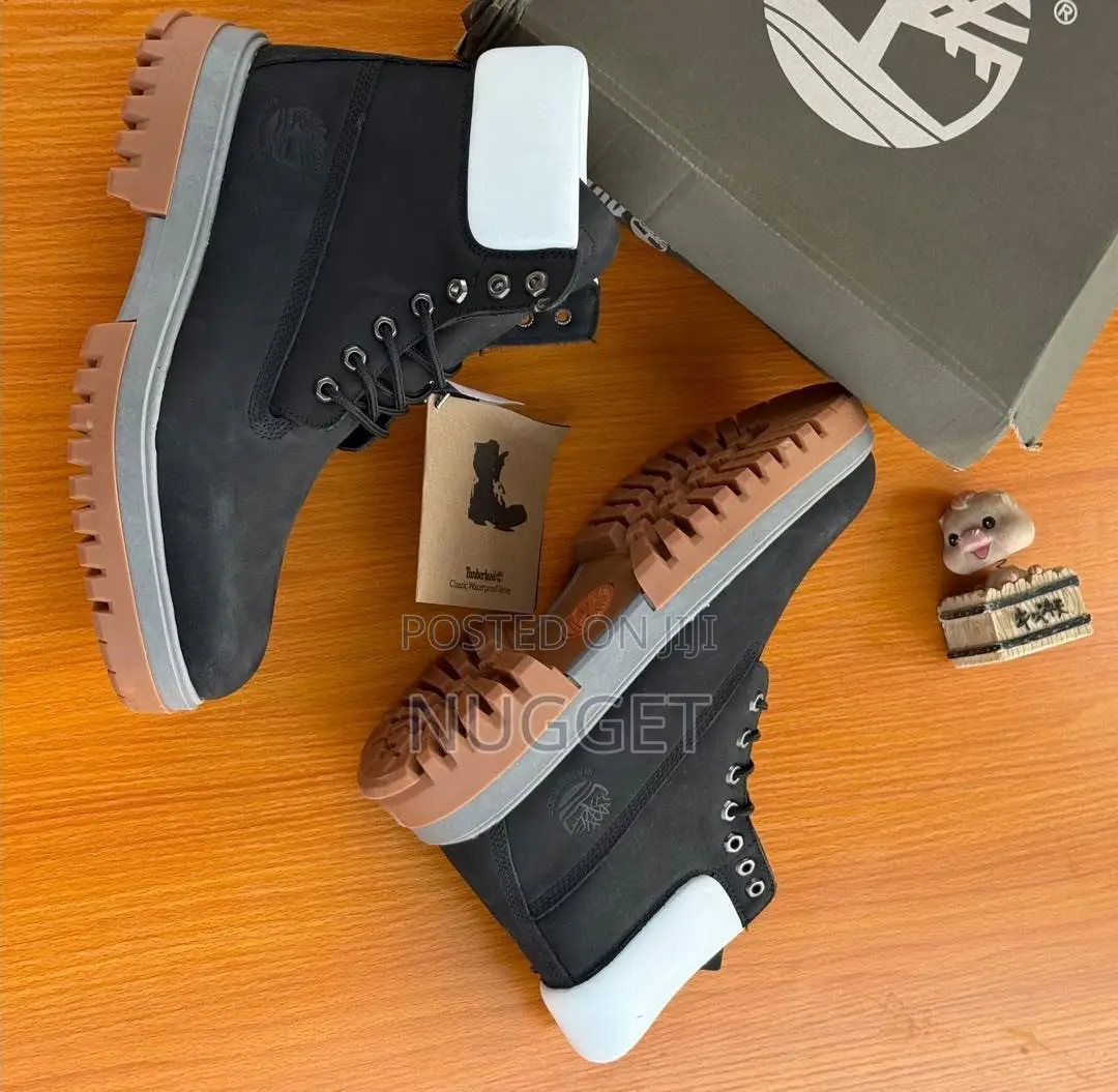 Timberland OG Black With a Touch of White Boot