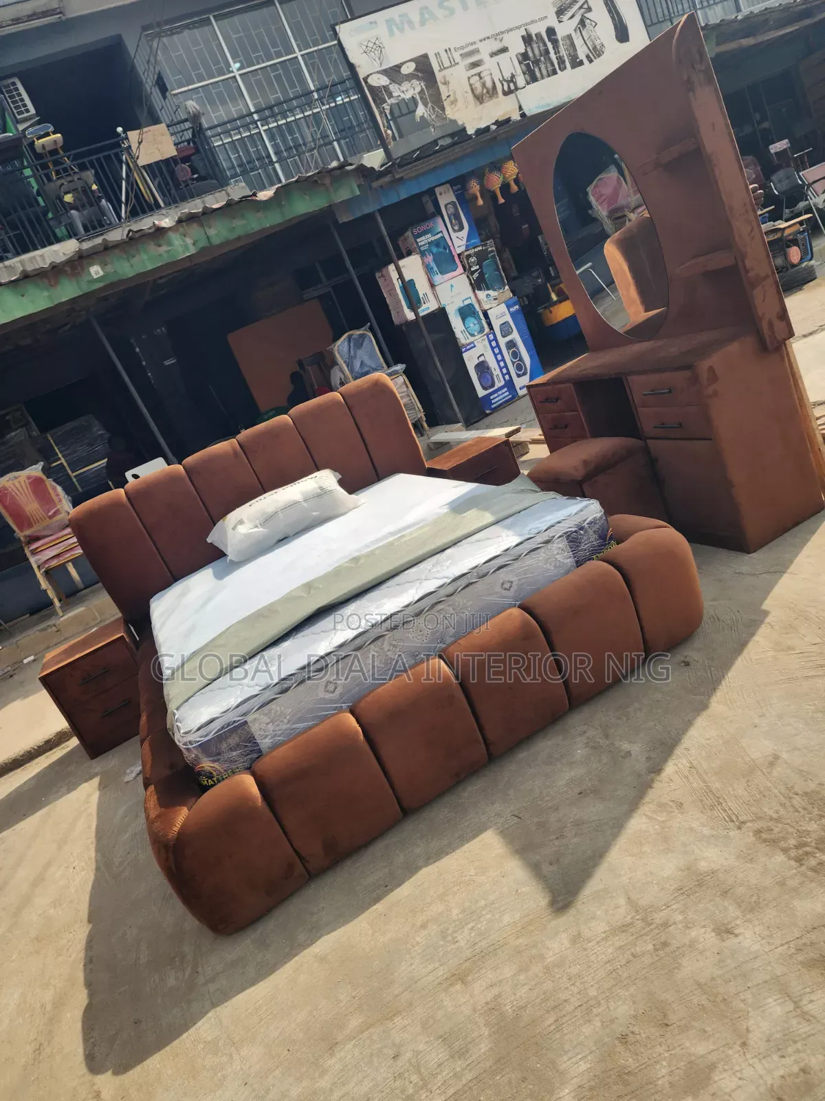 Modern 6by6 Velvet Bedframe Set
