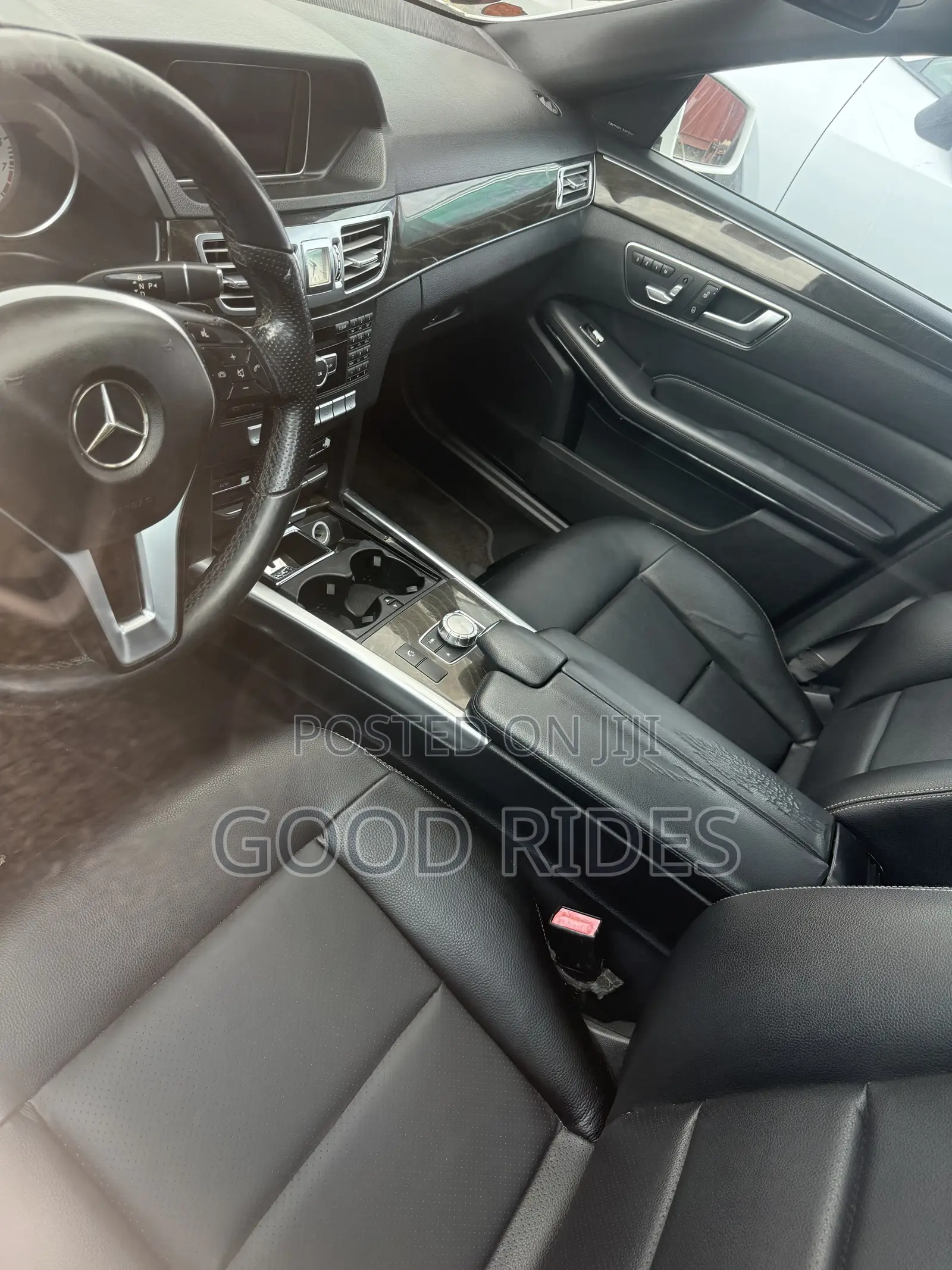 Mercedes-Benz E350 Base 4Matic Sedan AWD (3.5L 6cyl 7A) 2014 White