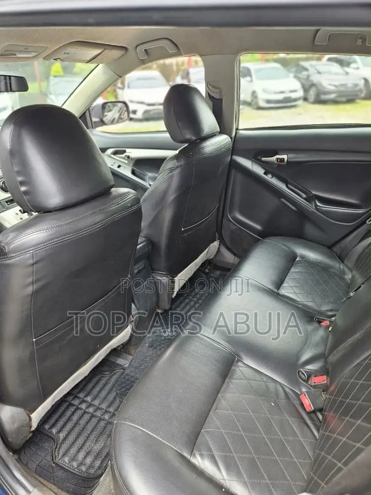 Toyota Matrix 2010 Blue