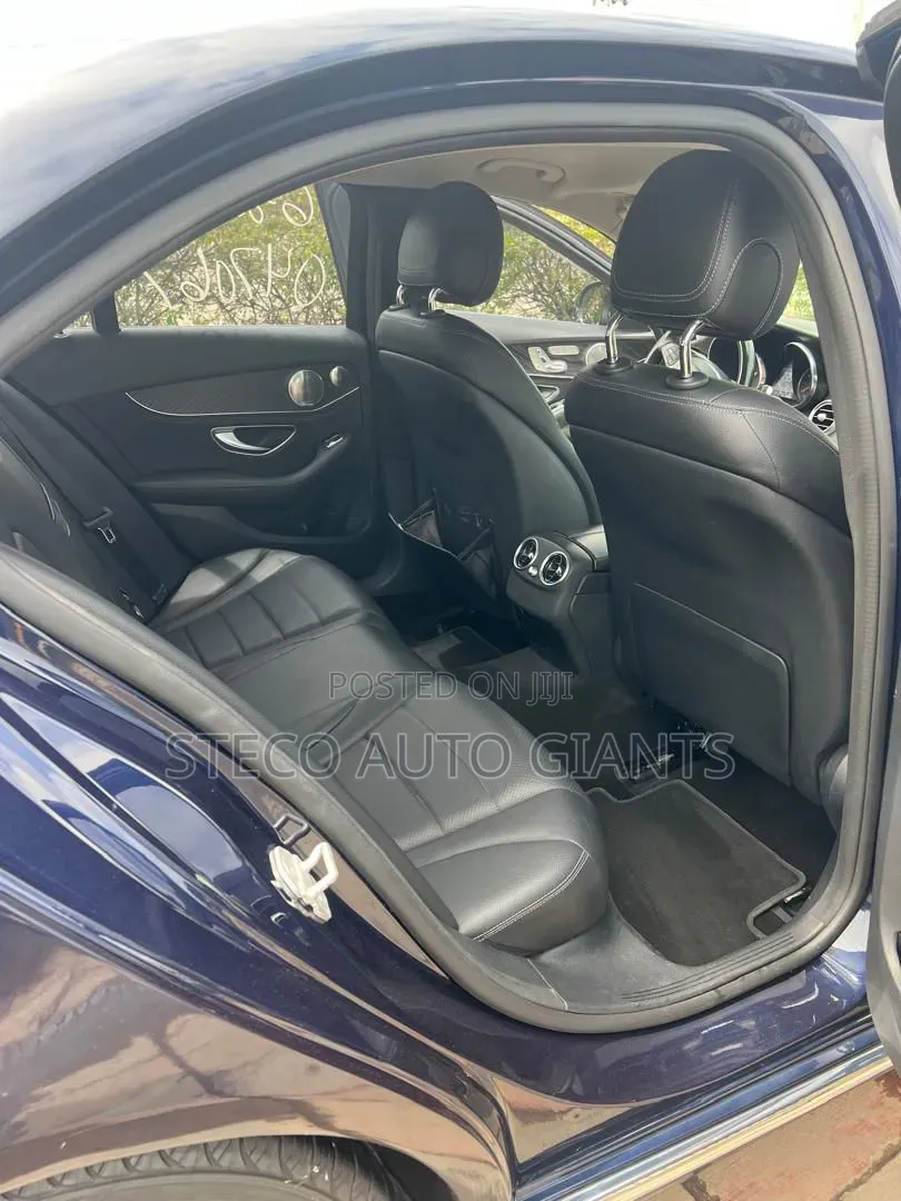 Mercedes-Benz C300 2015 Blue