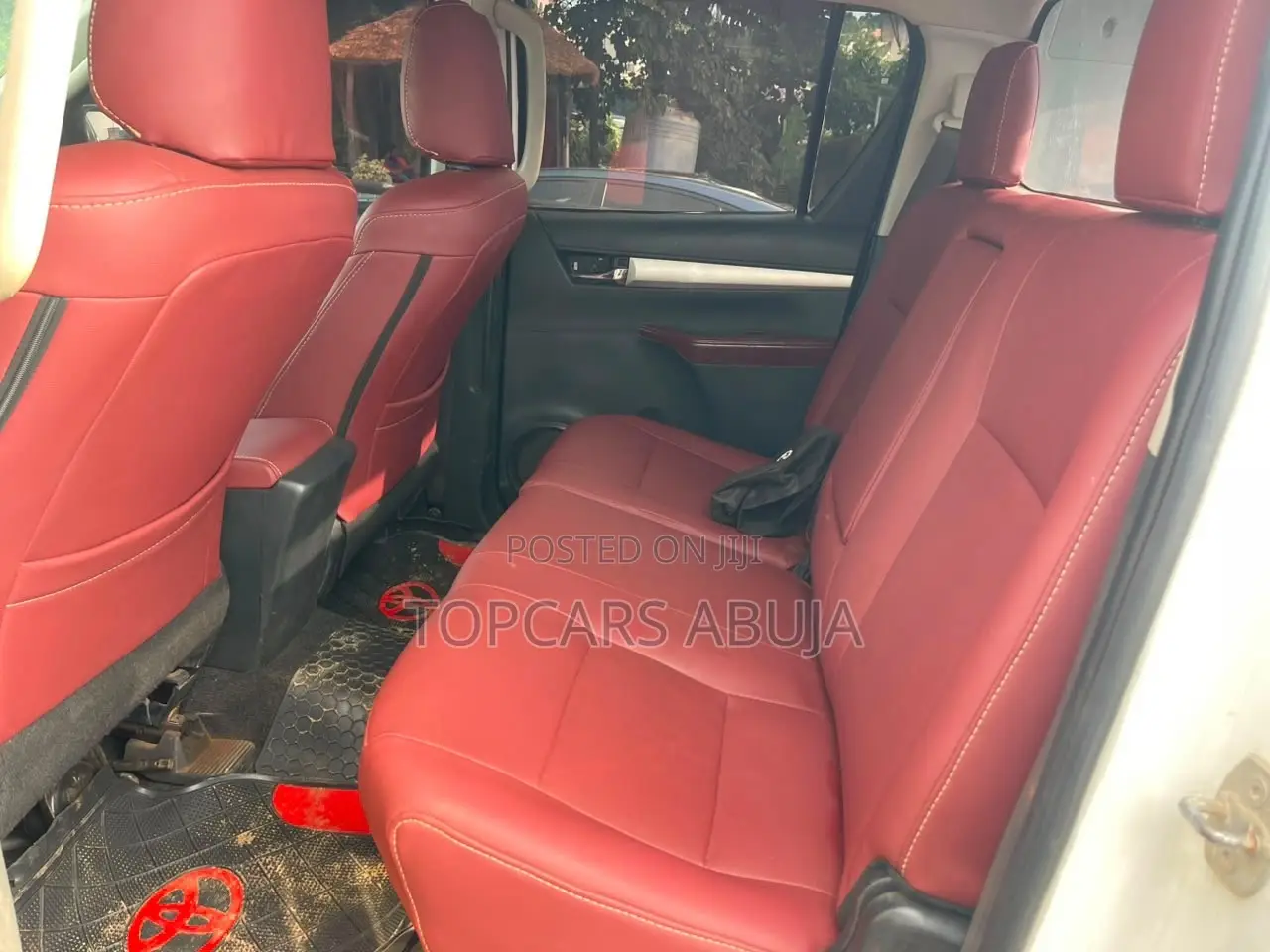 Toyota Hilux 2021 White