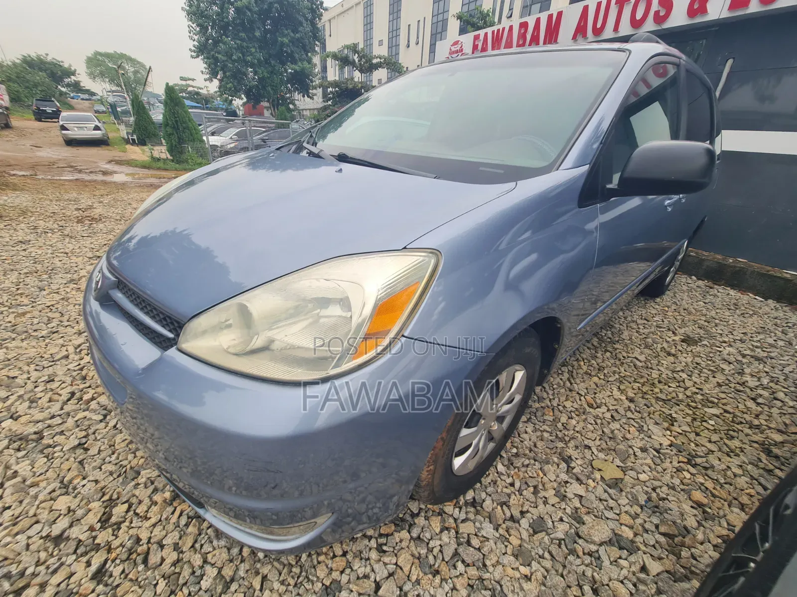 Toyota Sienna 2004 Blue