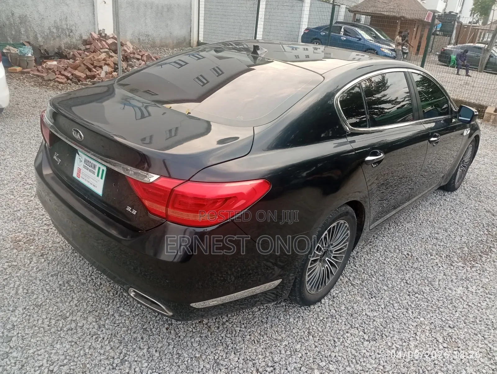 Kia Quoris 2012 Black