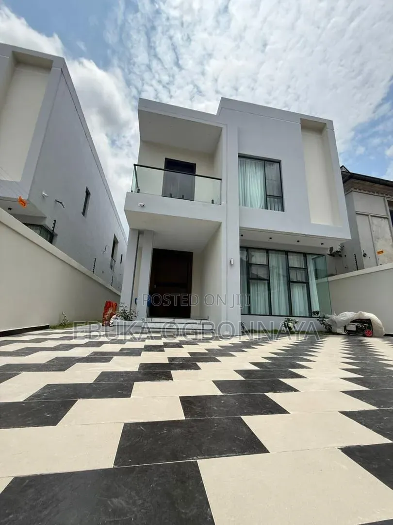 4bdrm Duplex in Gbalajam-Woji, Port-Harcourt for sale