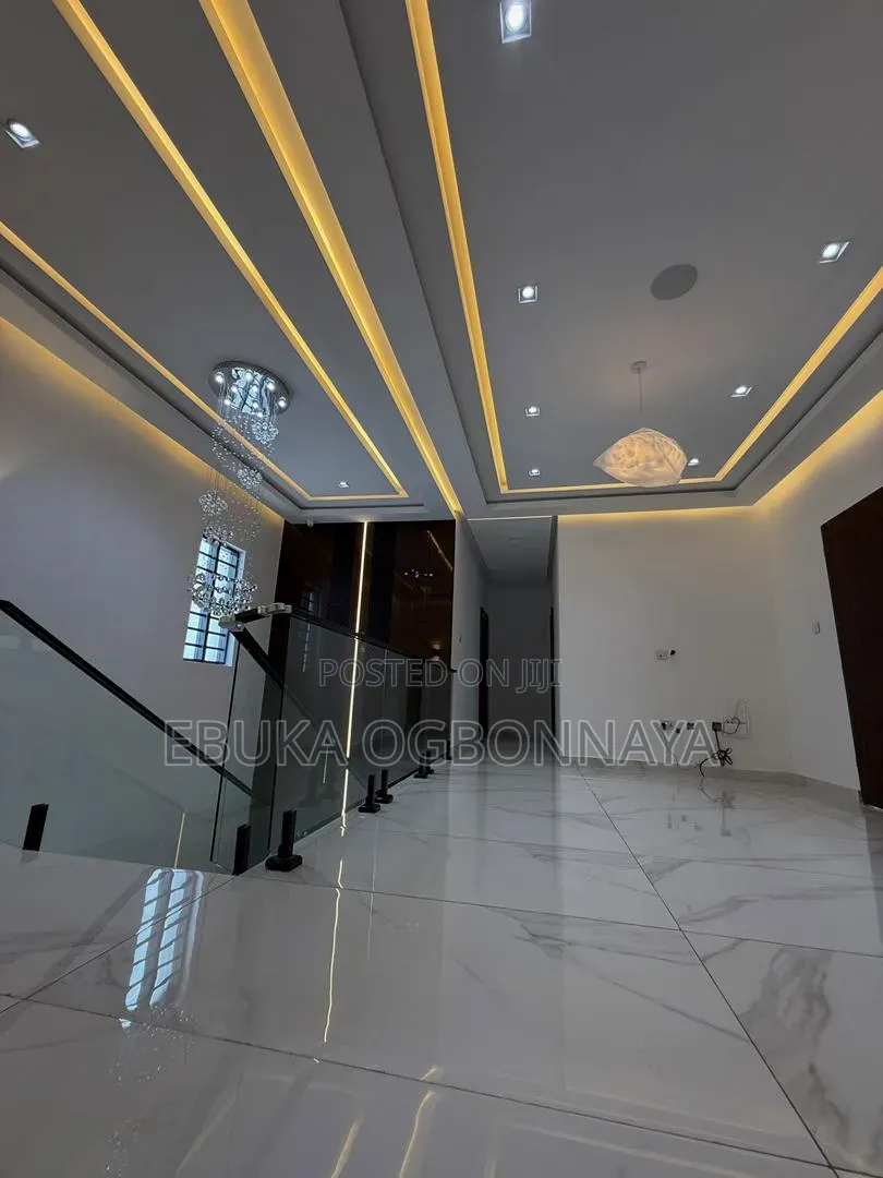 4bdrm Duplex in Gbalajam-Woji, Port-Harcourt for sale