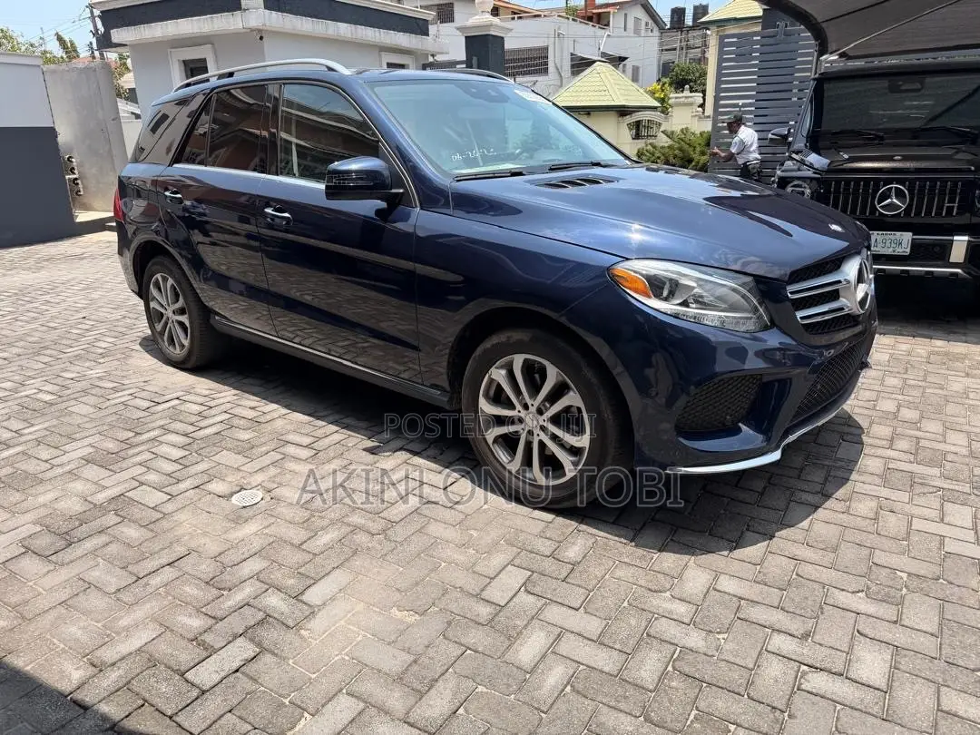 Mercedes-Benz GLE-Class GLE 350d 4MATIC 2017 Blue