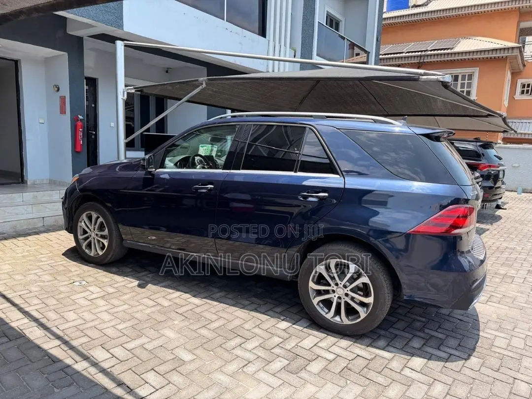 Mercedes-Benz GLE-Class GLE 350d 4MATIC 2017 Blue