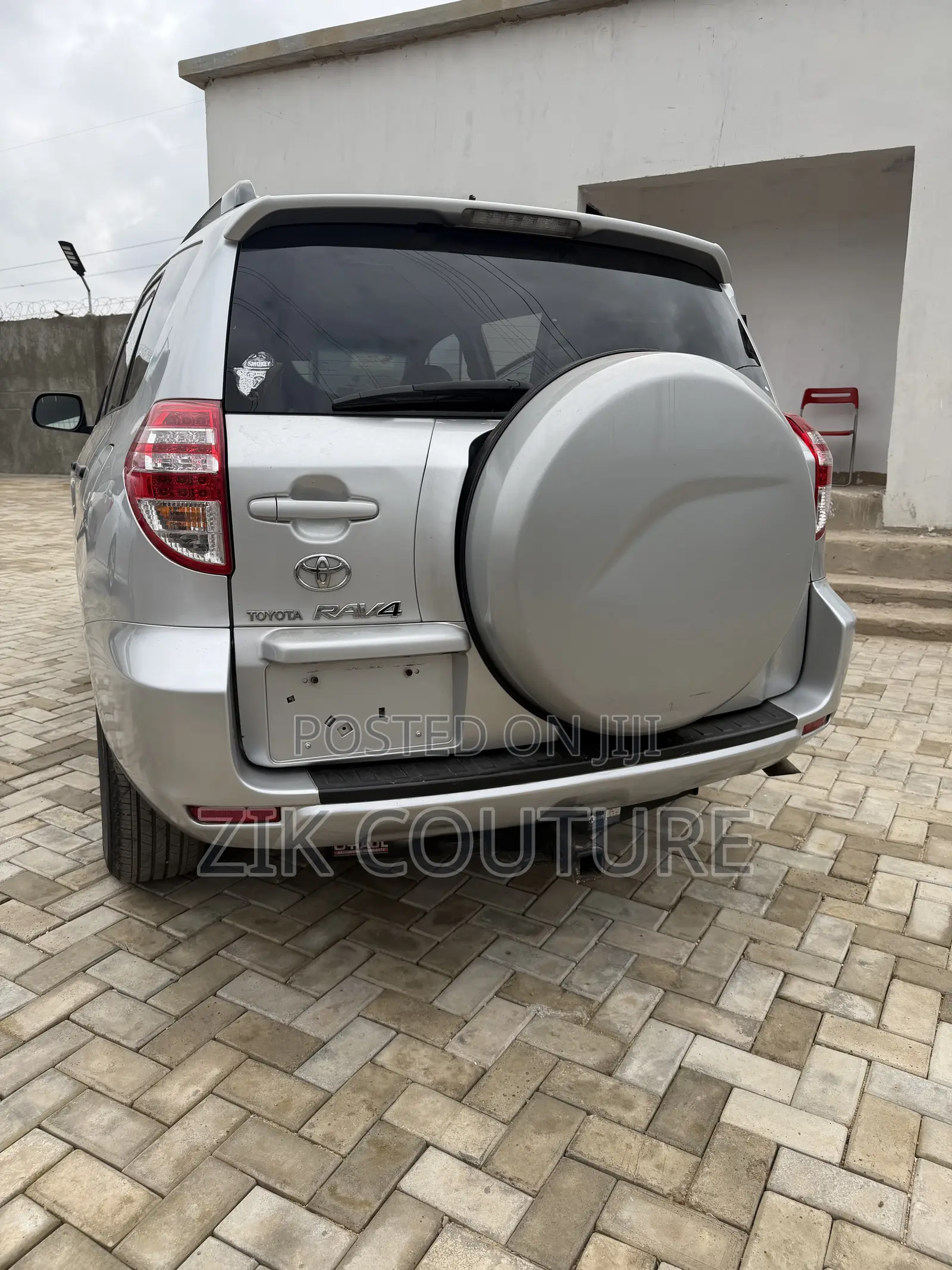 Toyota RAV4 2011 Silver