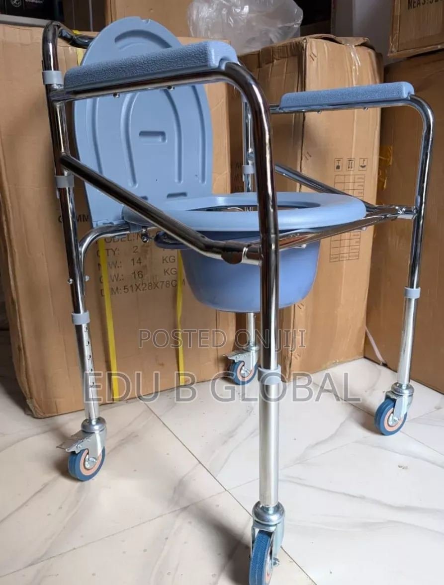 Commode Chair