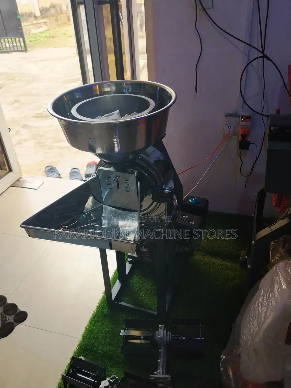 Food Grinding Machine (Grain Grinder)