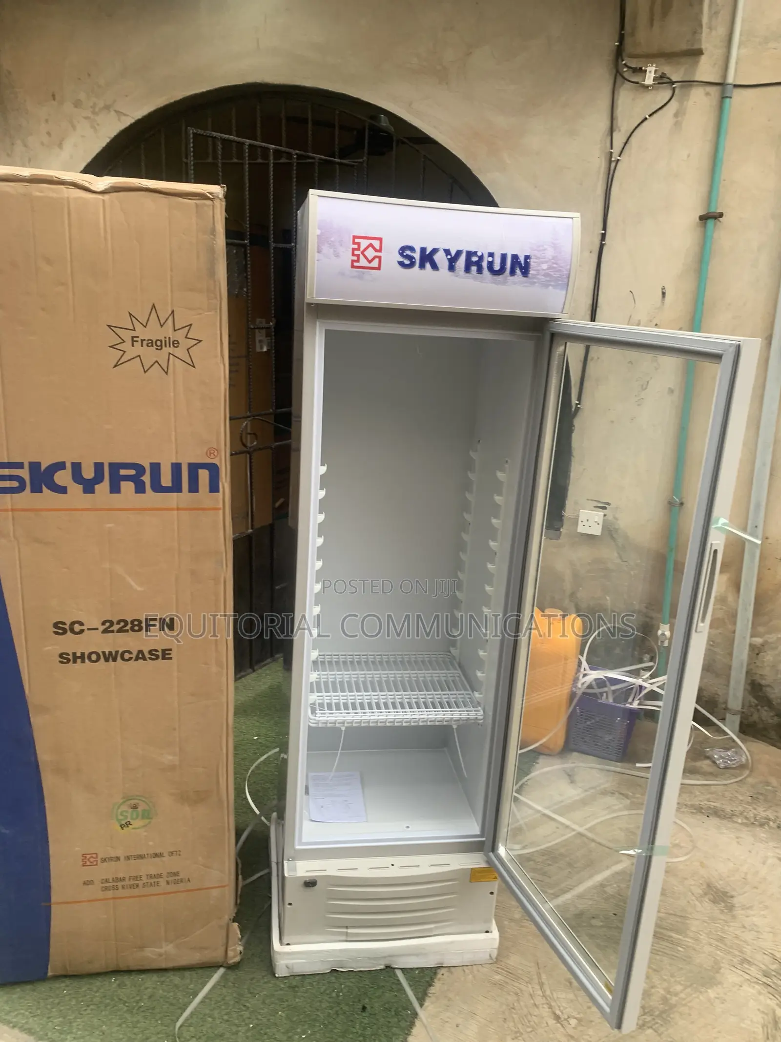 Glass Display Beverage Cooler 228L Commercial Skyrun SC-228FN