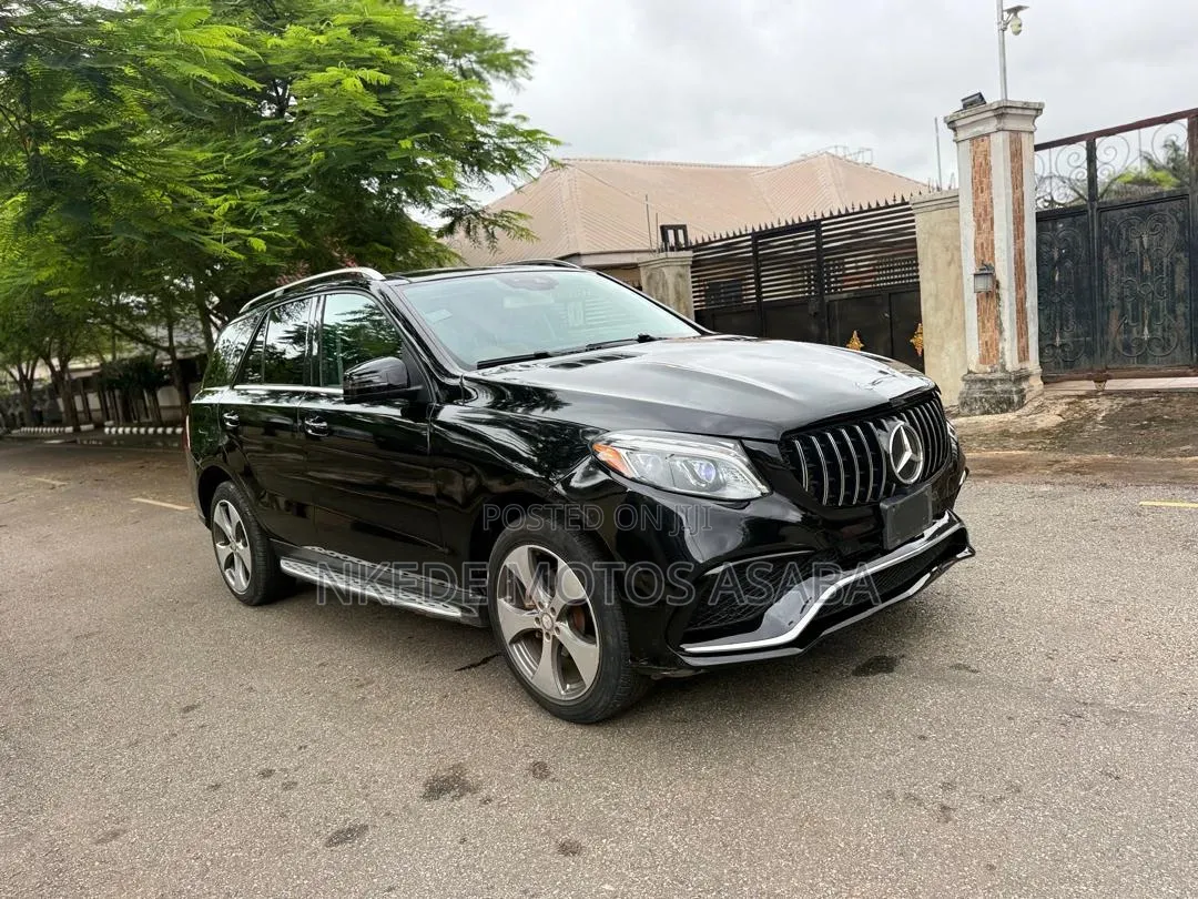 Mercedes-Benz GLE-Class 2017 Black