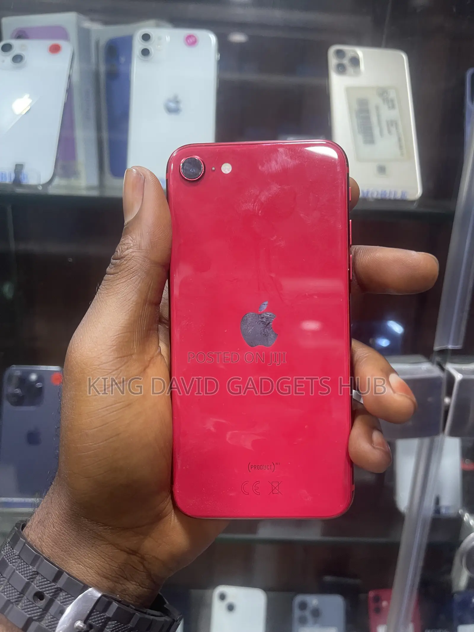 Apple iPhone SE 64 GB Red