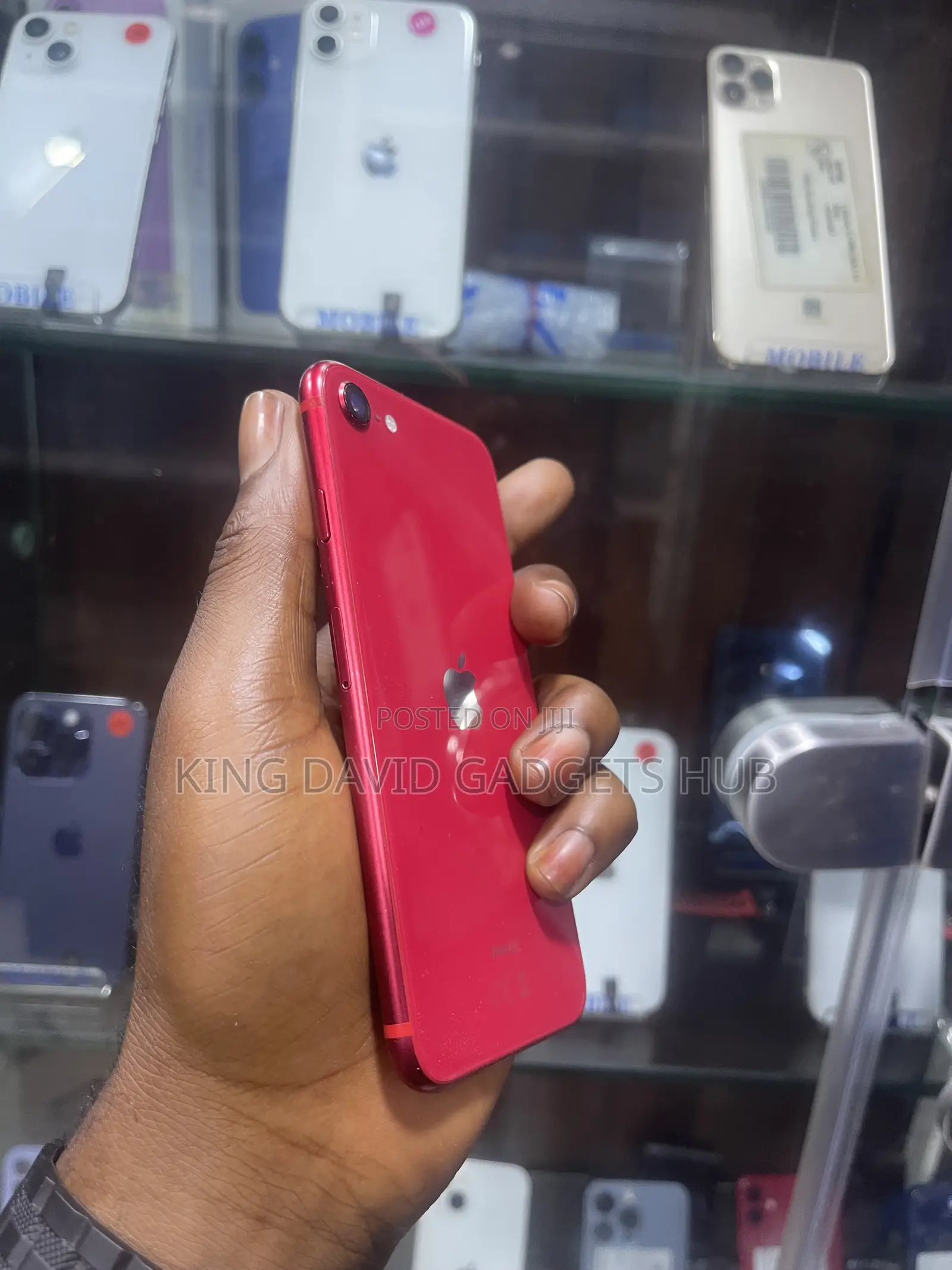 Apple iPhone SE 64 GB Red