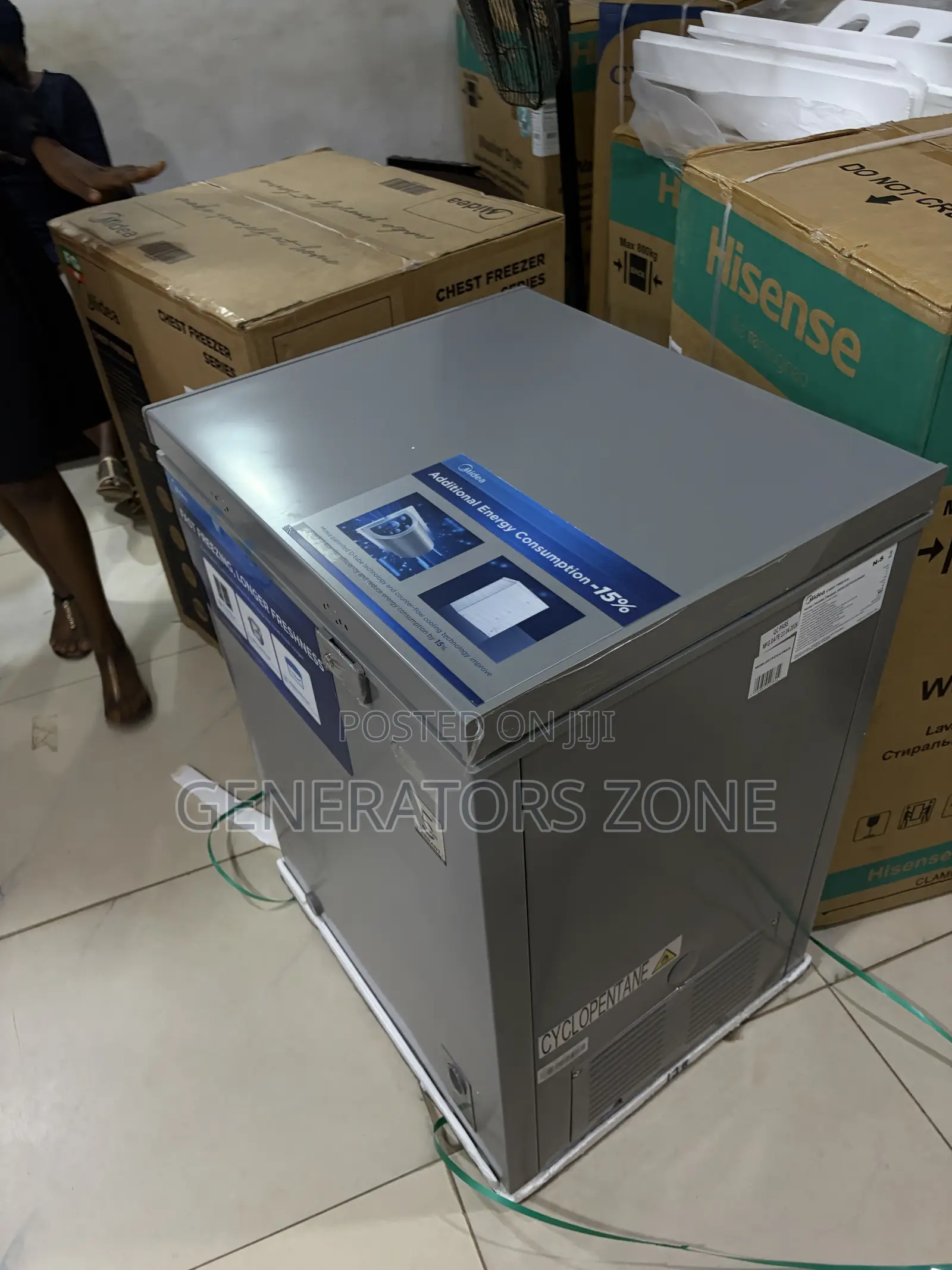 Midea MDRC207FZG43NGG 100-Hour Chest Freezer 142l
