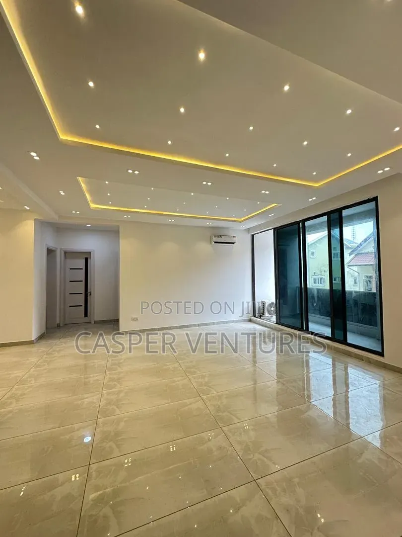 3bdrm Apartment in Chris Madueke, Lekki Phase 1 for sale