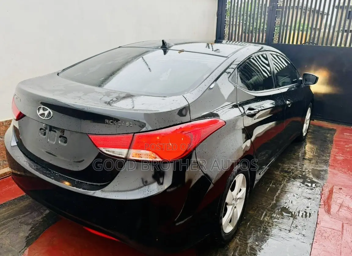 Hyundai Elantra 2013 Black