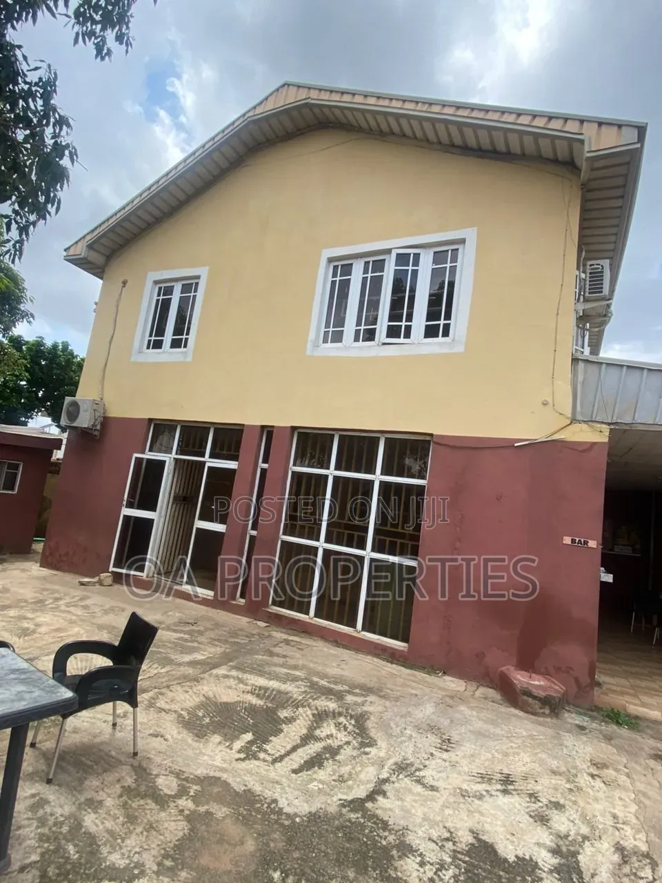 13rooms Hotel for Lease or Sales at Alakia, in the Heart of Ibadan*