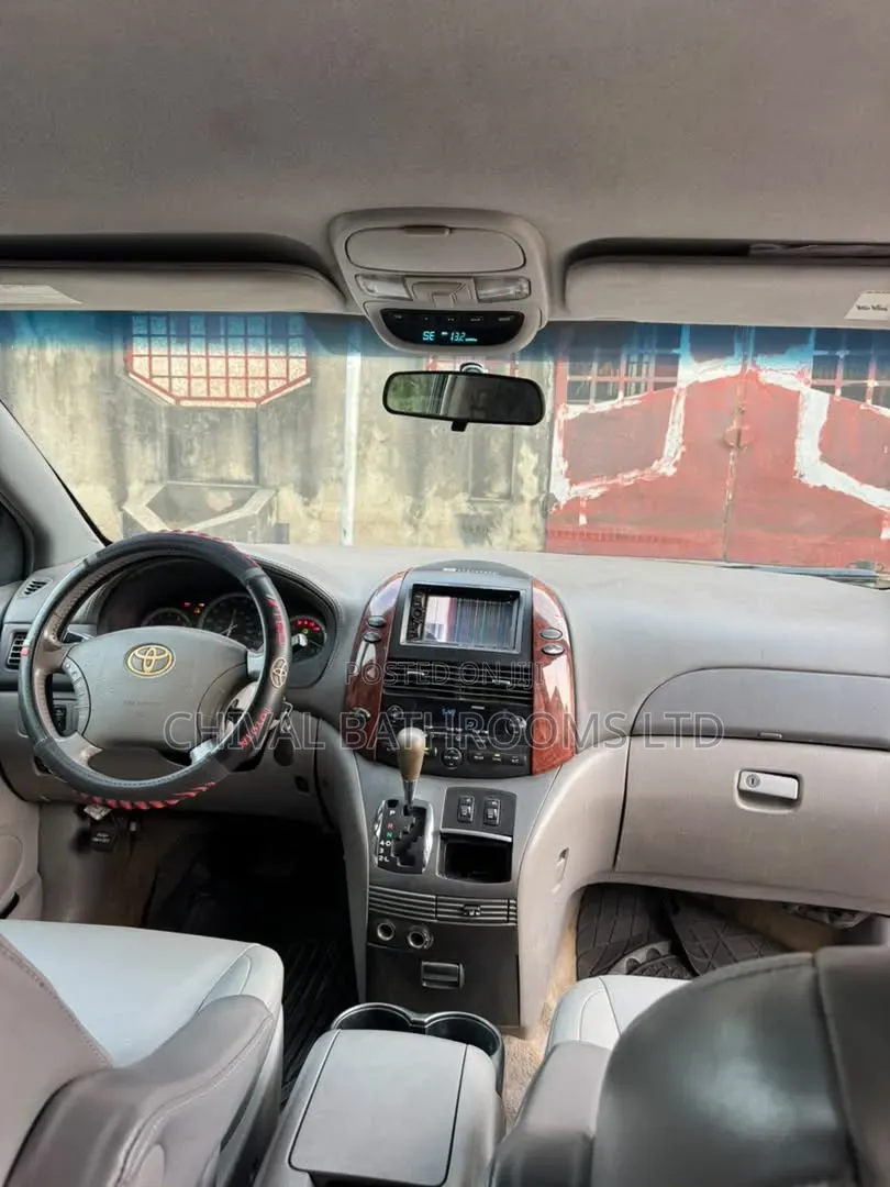 Toyota Sienna XLE 2005 Gray