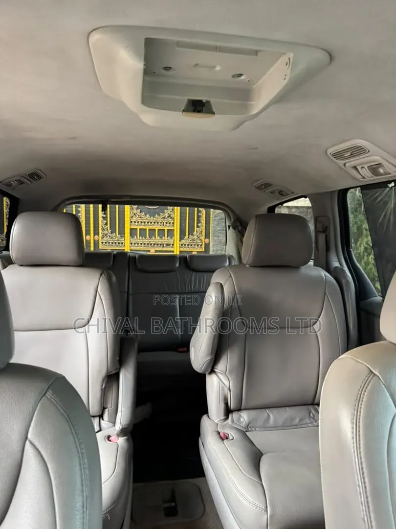 Toyota Sienna XLE 2005 Gray