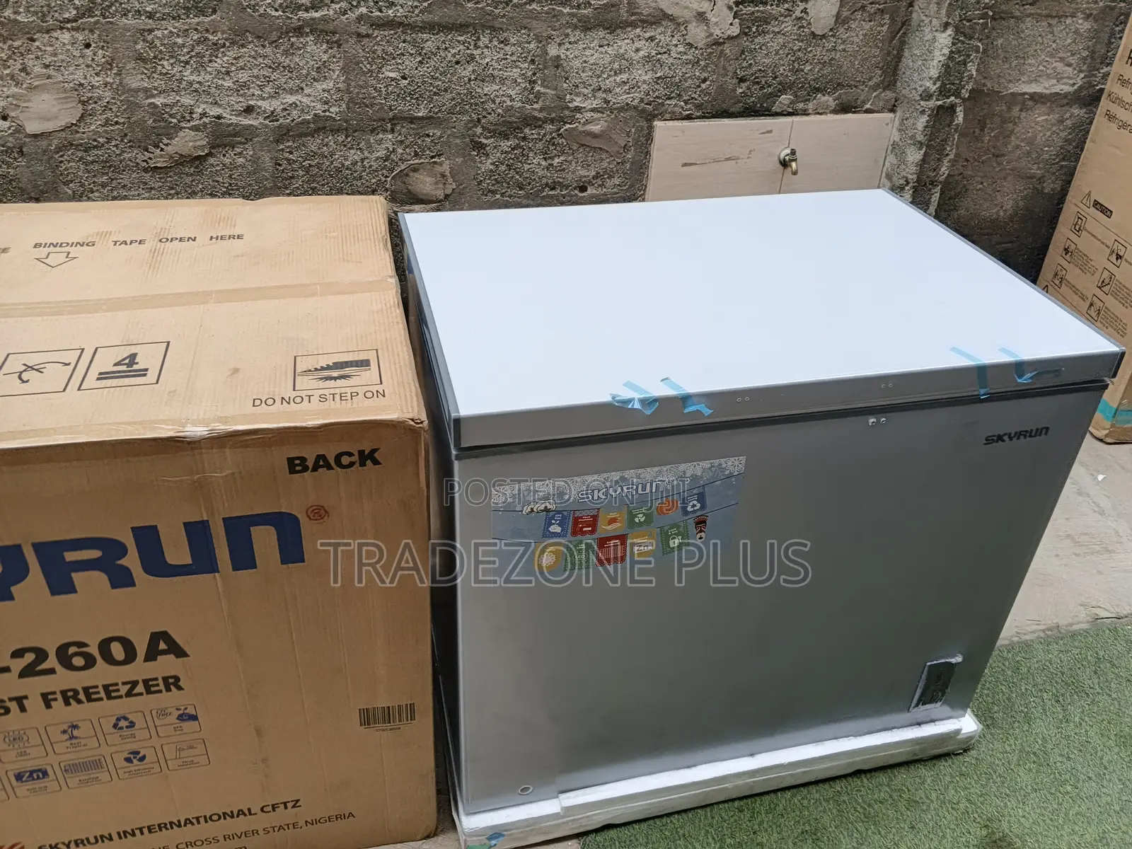 Skyrun 260L Chest Freezer – Powerful BD-260A Freezing System