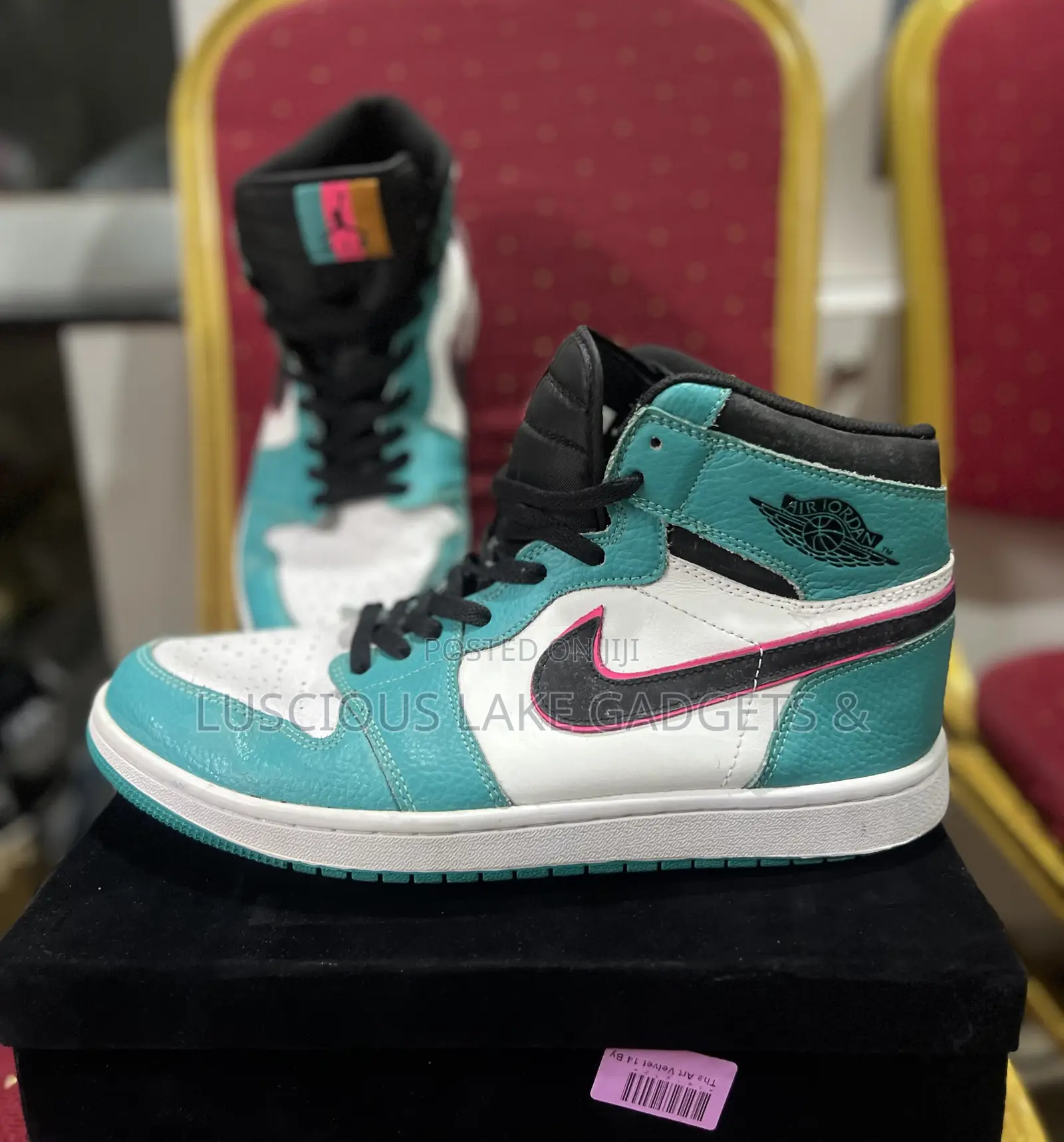 Authentic Nike Mid Air Jordan 1 Sneakers
