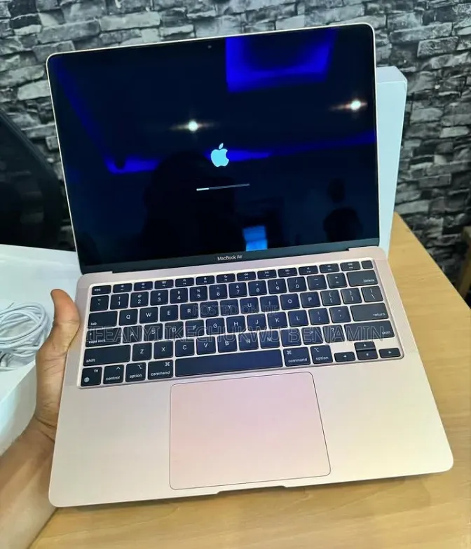 Laptop Apple MacBook Air 2020 M1 8GB Apple M1 SSD 256GB