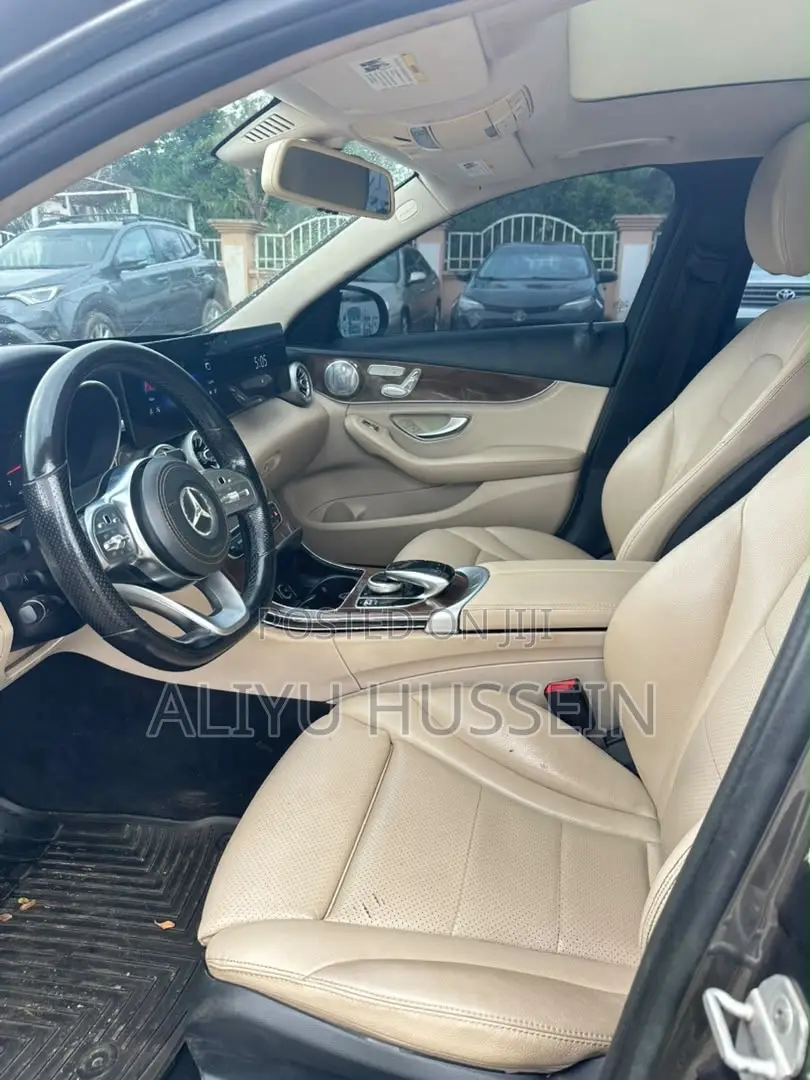Mercedes-Benz C300 2016 Gray
