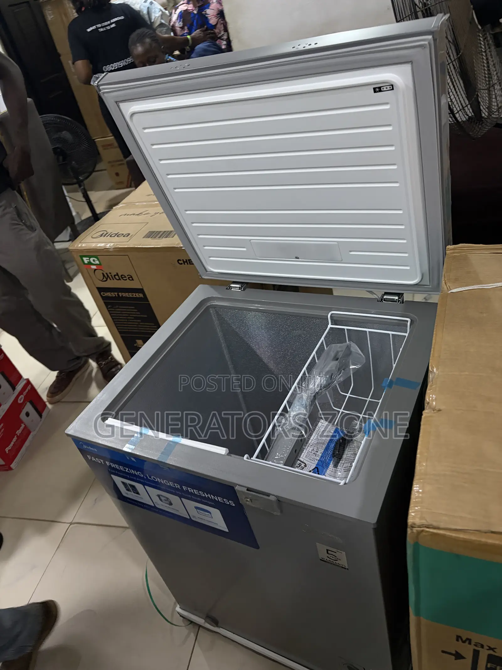 Midea 142L Chest Freezer With Stable Cooling Performance