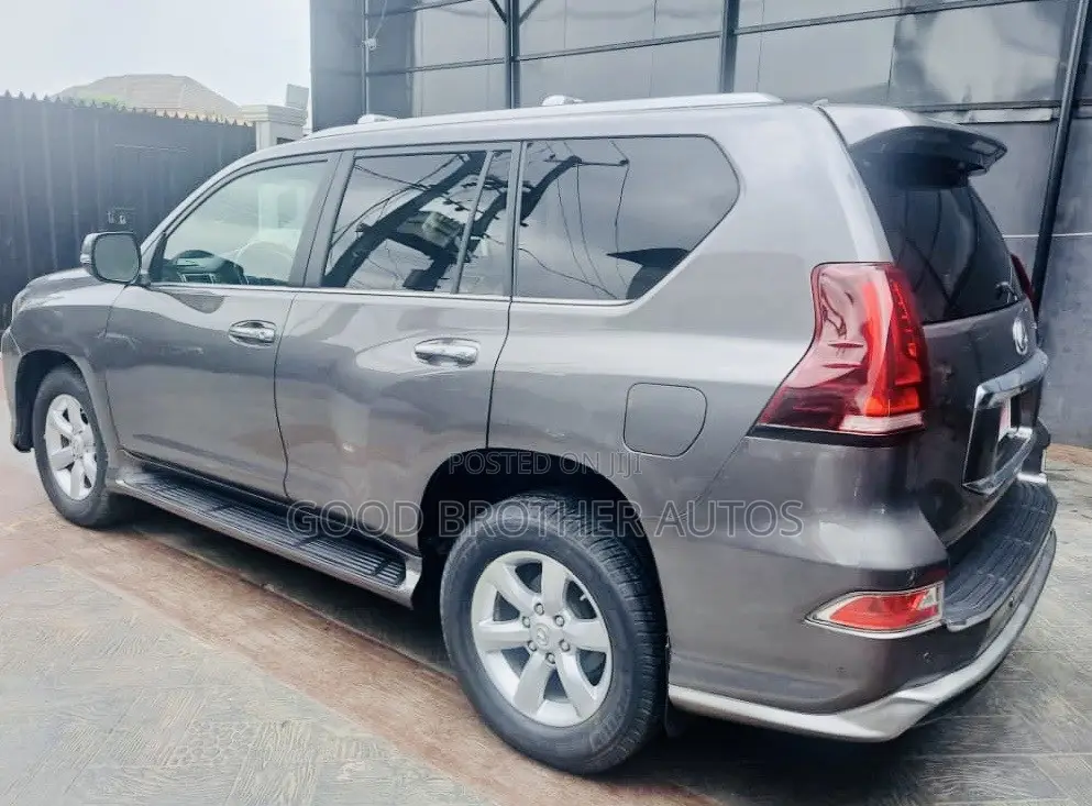 Lexus GX 2023 Gray