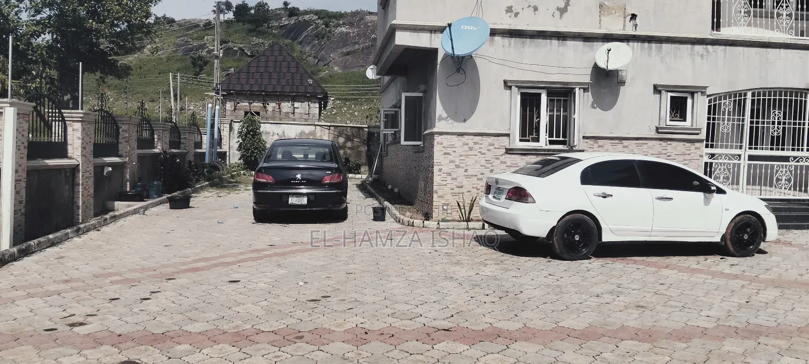 3bdrm Apartment in Amac Housing Estate, Lugbe District for rent