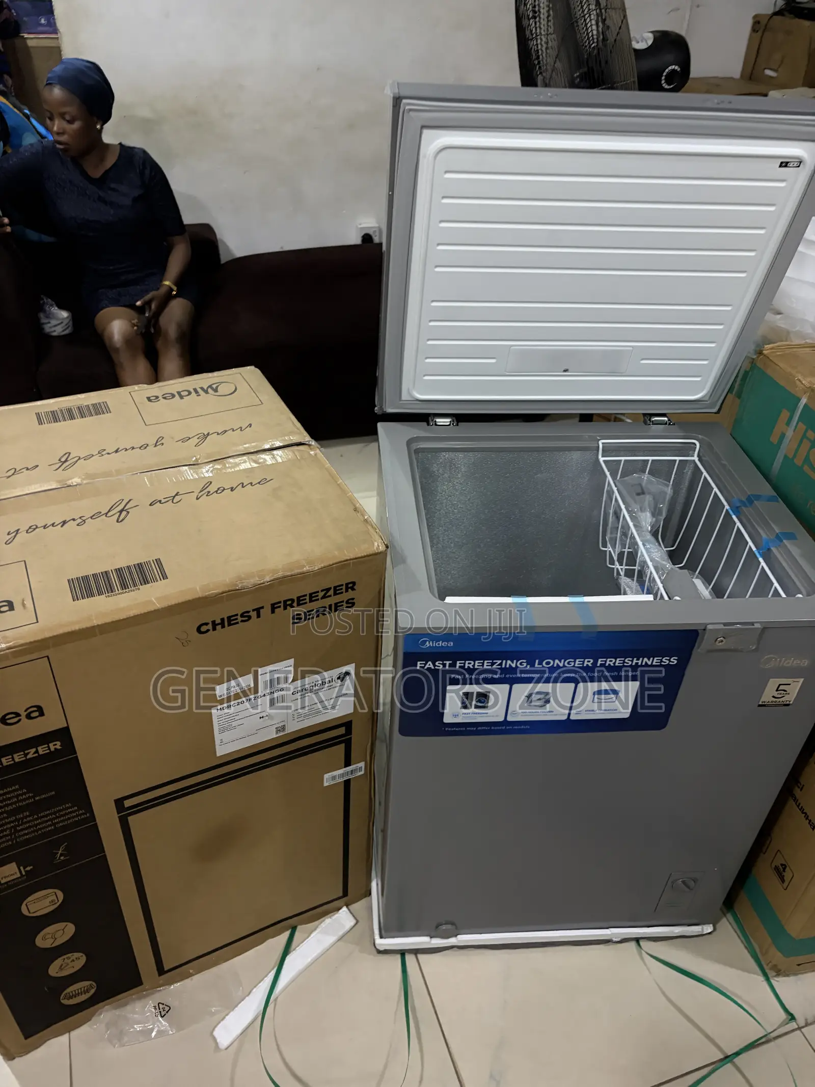 Midea 142L Chest Freezer With LED Light and Lock