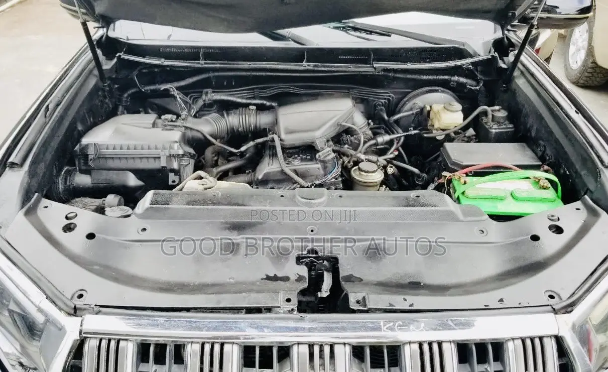 Toyota Land Cruiser Prado 2023 Black