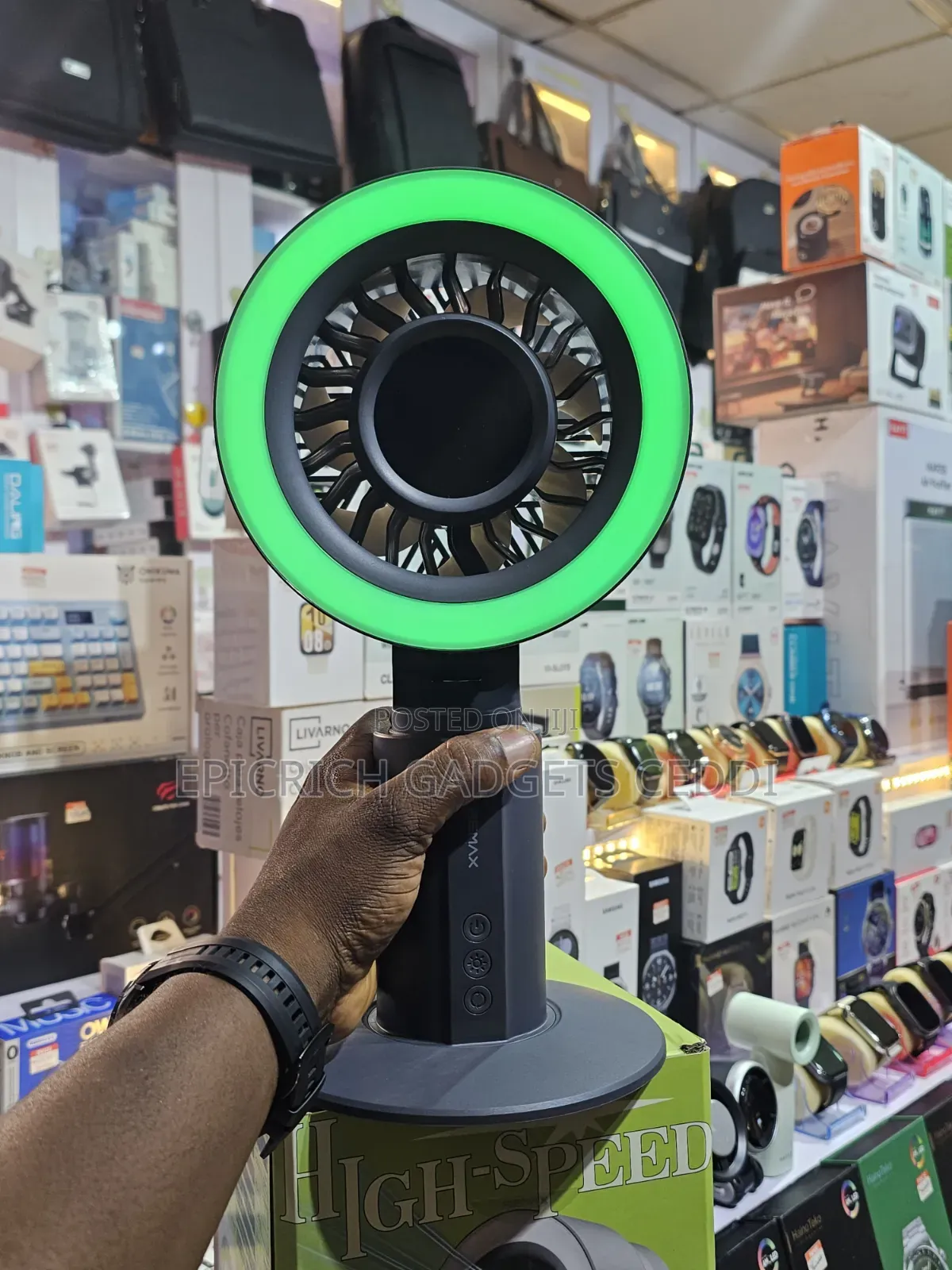 Desktop Rotating Ultra-Cooling Fan by Remax