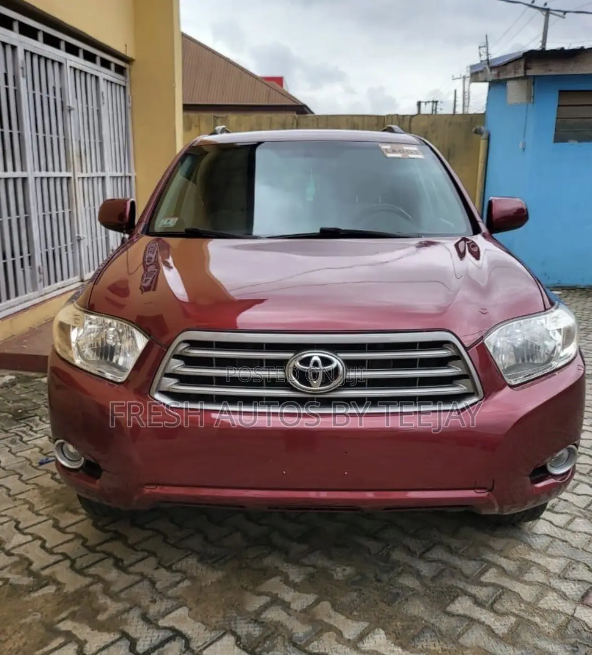 Toyota Highlander SE 2011 Red