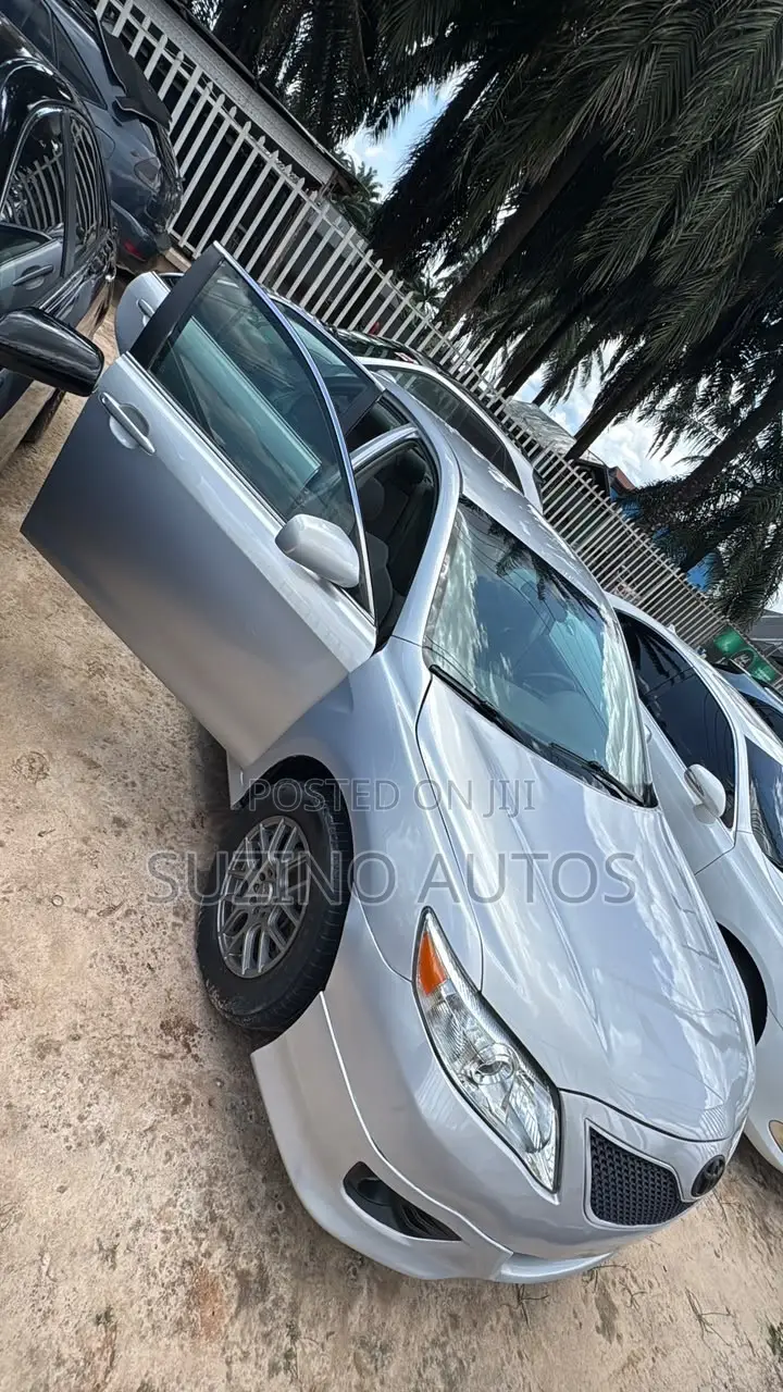 Toyota Camry SE 4dr Sedan (2.5L 4cyl 6AM) 2010 Silver