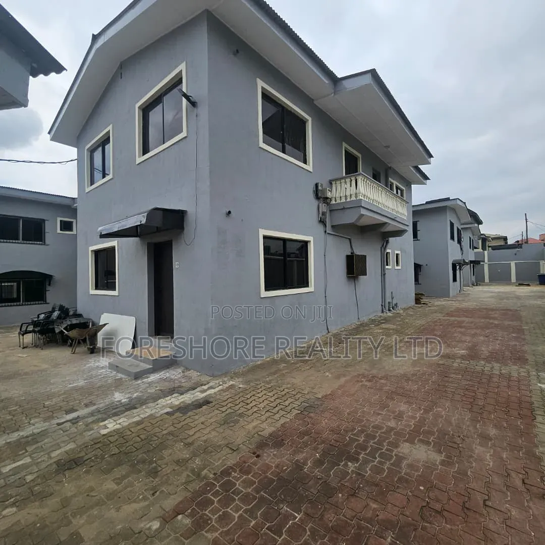 5bdrm Duplex in Cmd Road, Agboyi/Ketu for rent