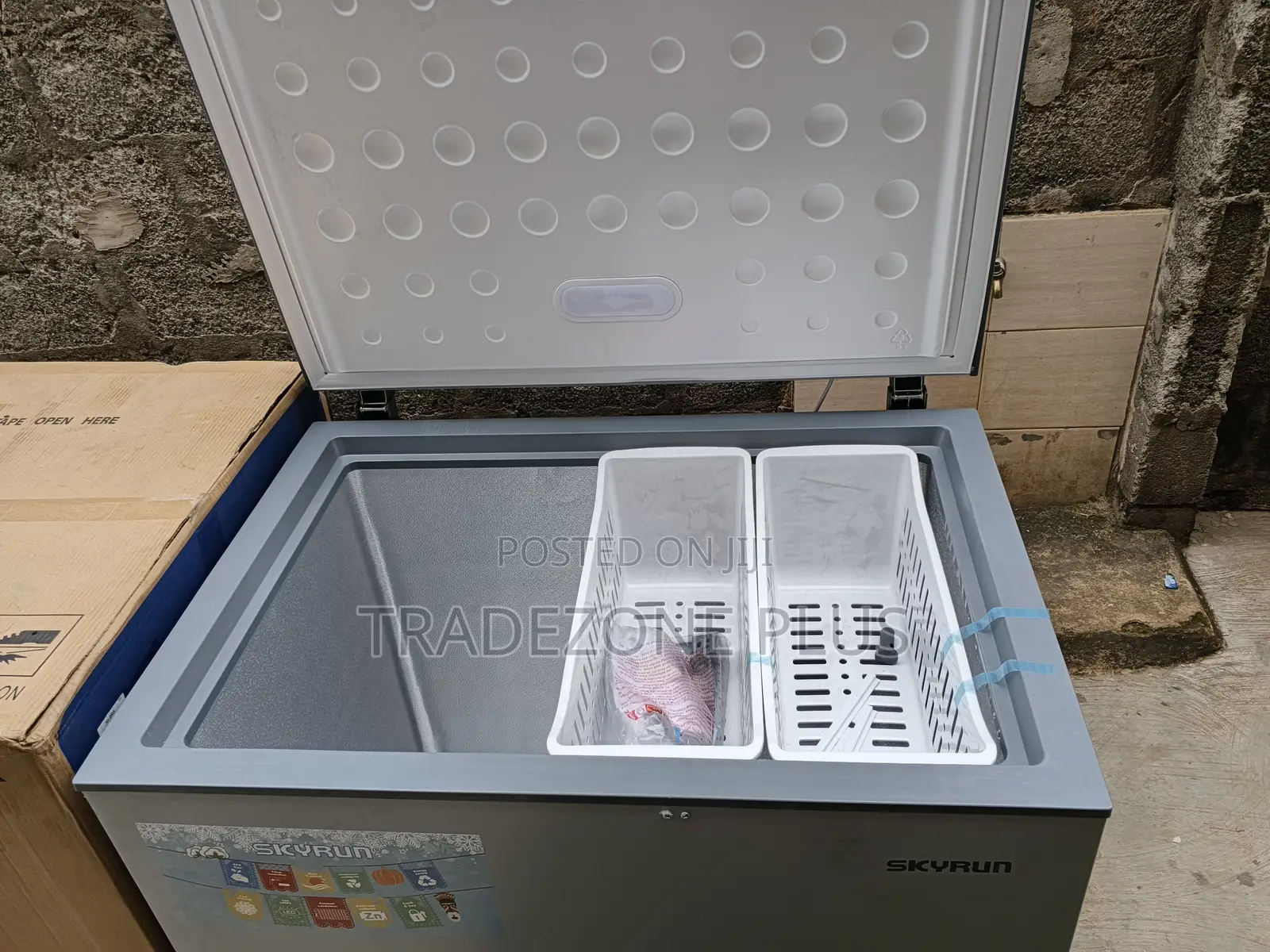 Skyrun BD-260A Chest Freezer – 260L Capacity for Maximum Food Storage