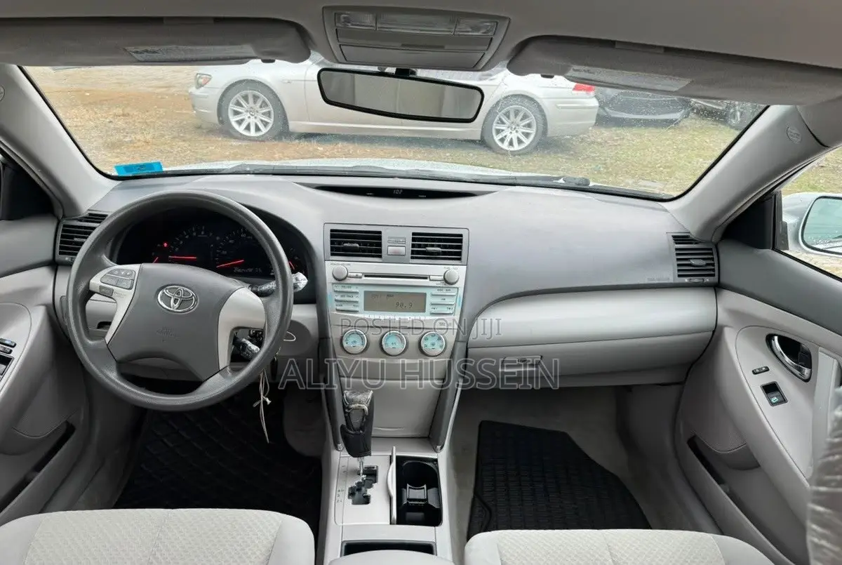 Toyota Camry 2008 Silver