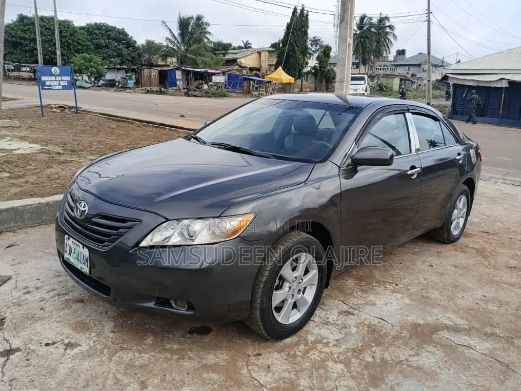 Toyota Camry 2008 Gray