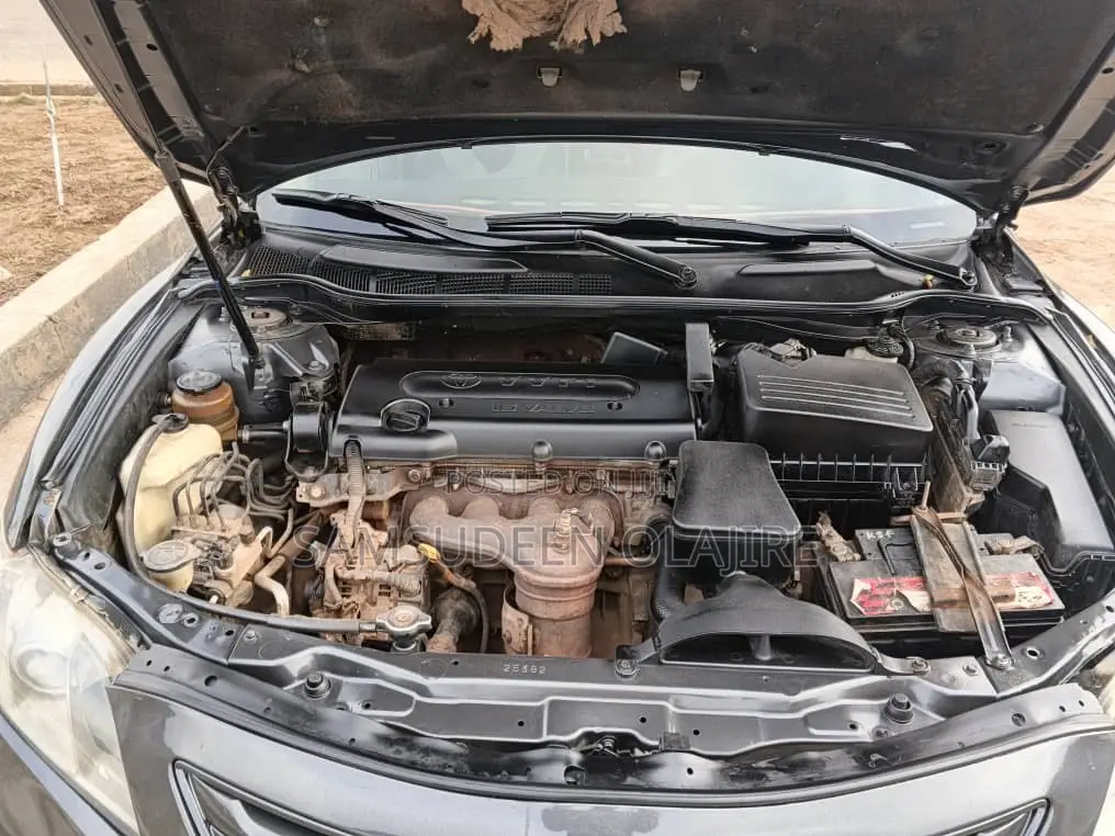 Toyota Camry 2008 Gray