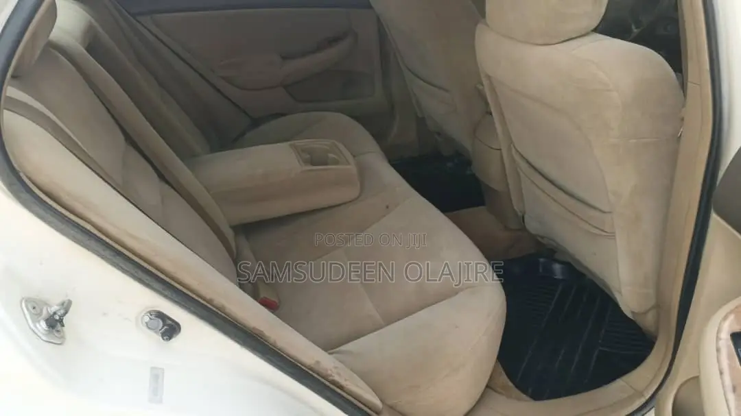Honda Accord 2004 White