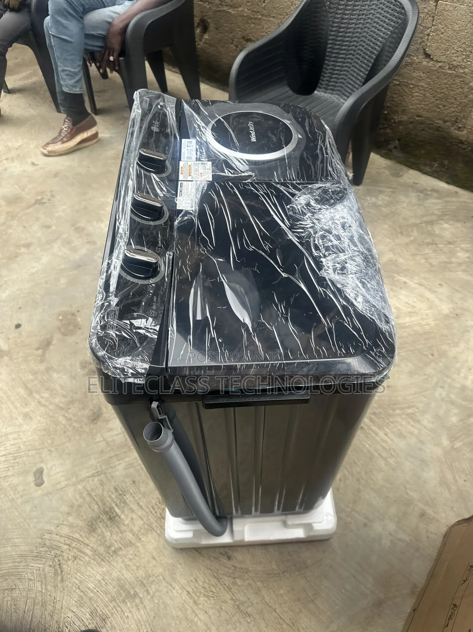 P800R3AGNC LG Twin Tub Washing System – Jet Black