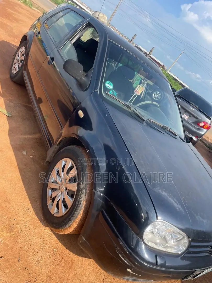 Volkswagen Golf 2004 Black