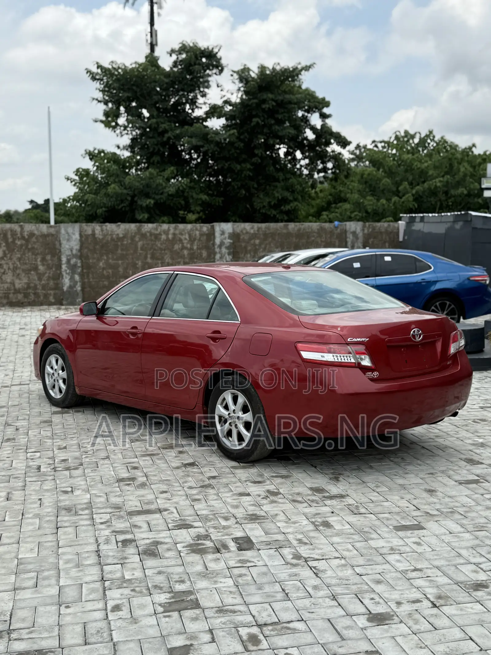 Toyota Camry LE 4dr Sedan (2.5L 4cyl 6AM) 2010 Red