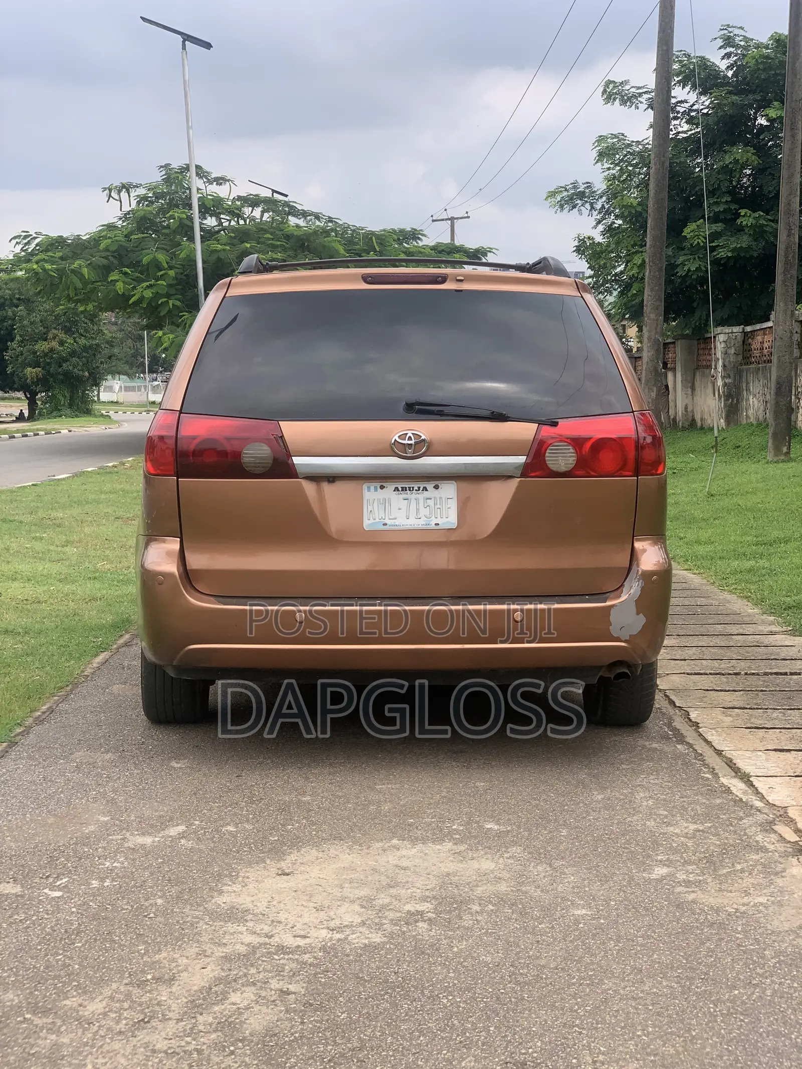 Toyota Sienna 2006 Gold