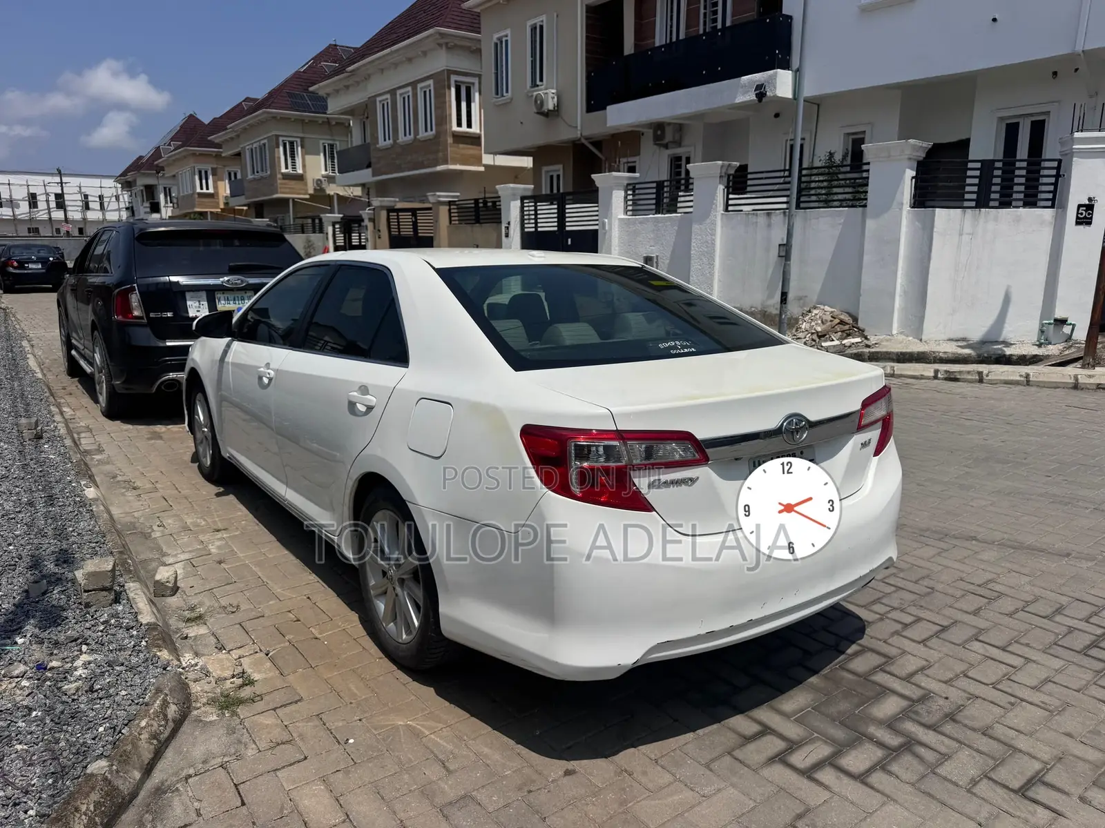 Toyota Camry XLE 4dr Sedan (2.5L 4cyl 6A) 2013 White