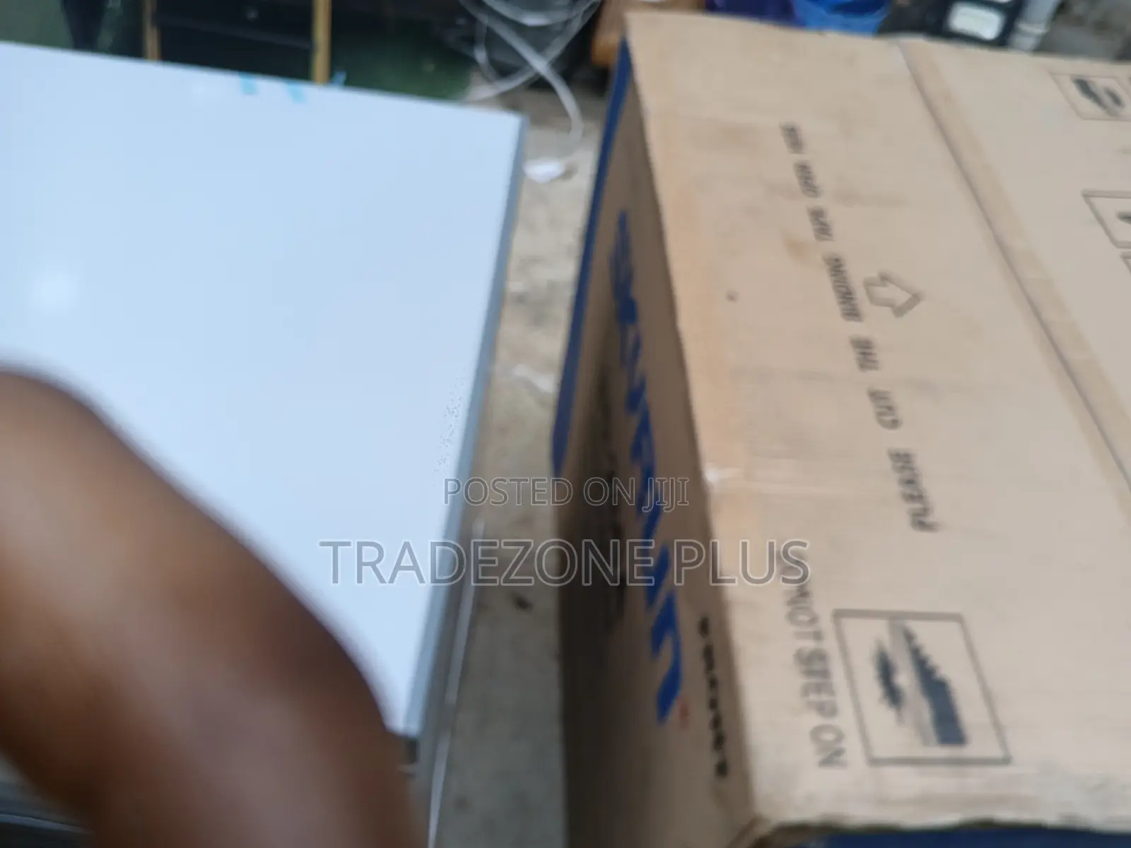 Skyrun 260L Chest Freezer BD-260A – Fast Freeze Spacious Storage