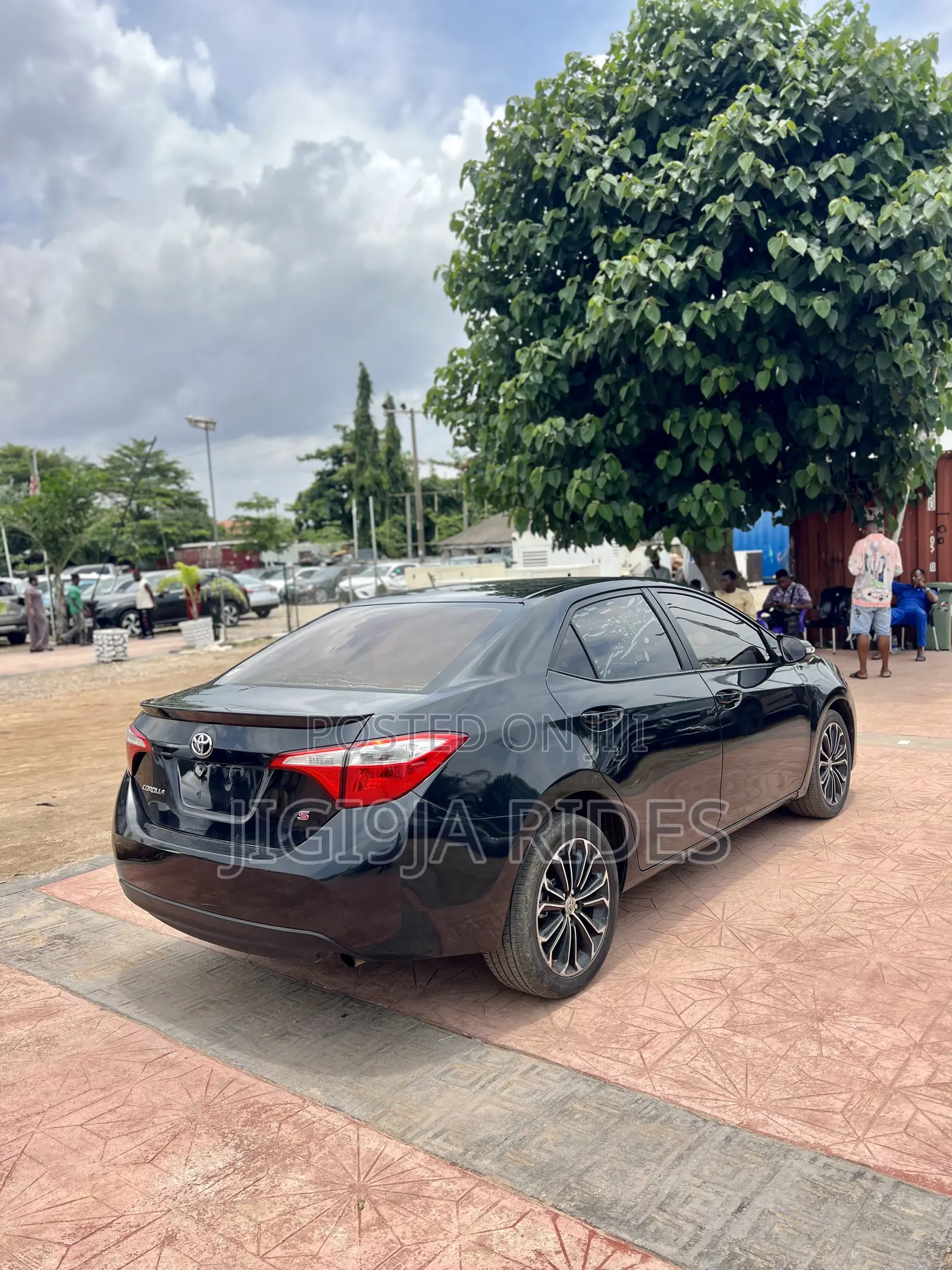 Toyota Corolla 2015 Black